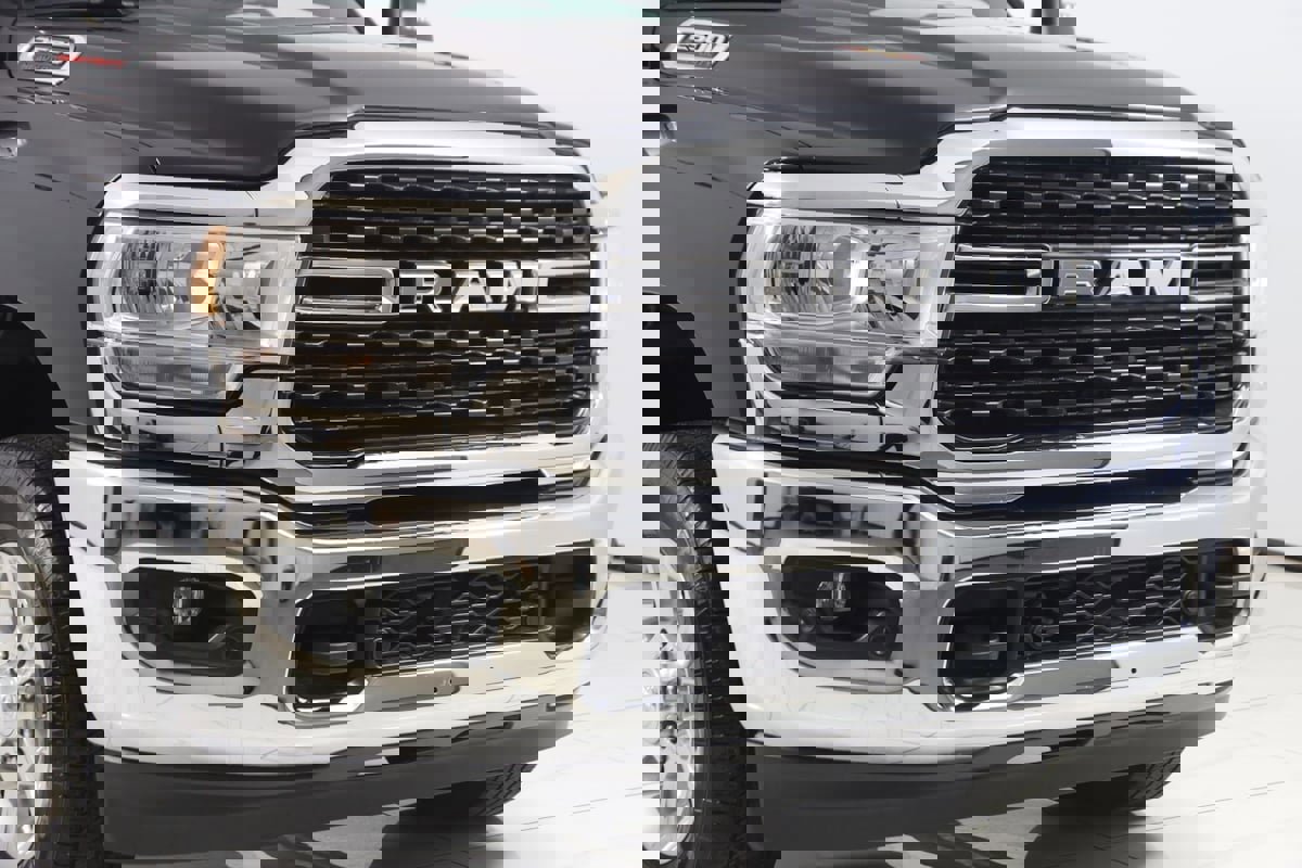 Used 2024 RAM 2500 Big Horn w/ Level 2 Equipment Group AWD/4WD image 37