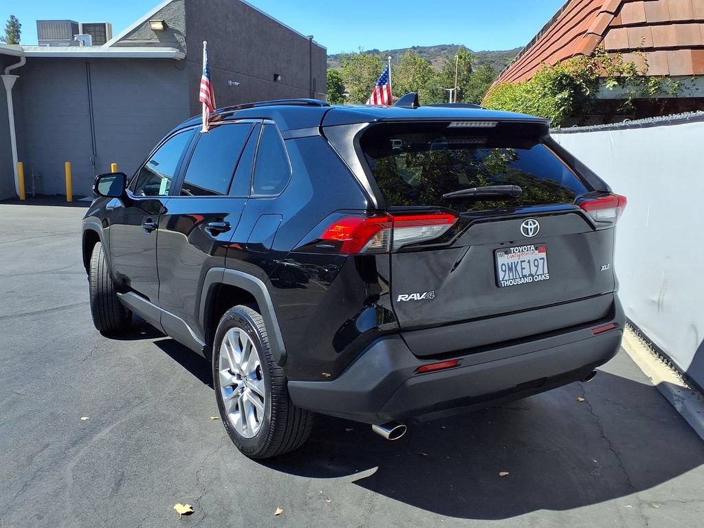 Used 2024 Toyota RAV4 XLE Premium FWD image 6