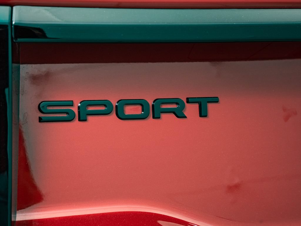 New 2026 Land Rover Discovery Sport Landmark AWD/4WD image 16