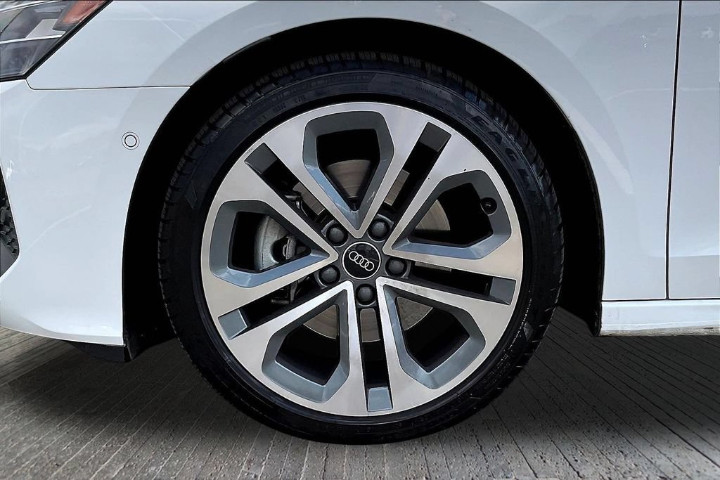 Used 2025 Audi A3 2.0T Premium Plus w/ Premium Plus Package AWD/4WD image 33
