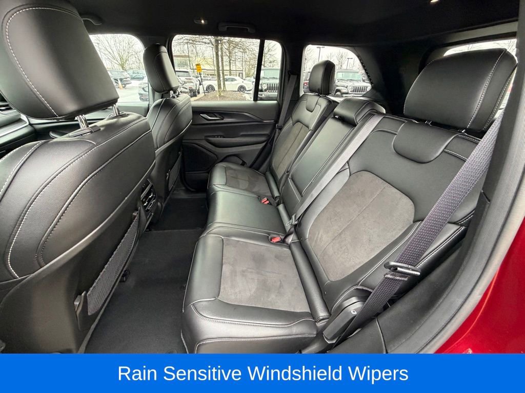 Certified 2024 Jeep Grand Cherokee Altitude RWD image 18