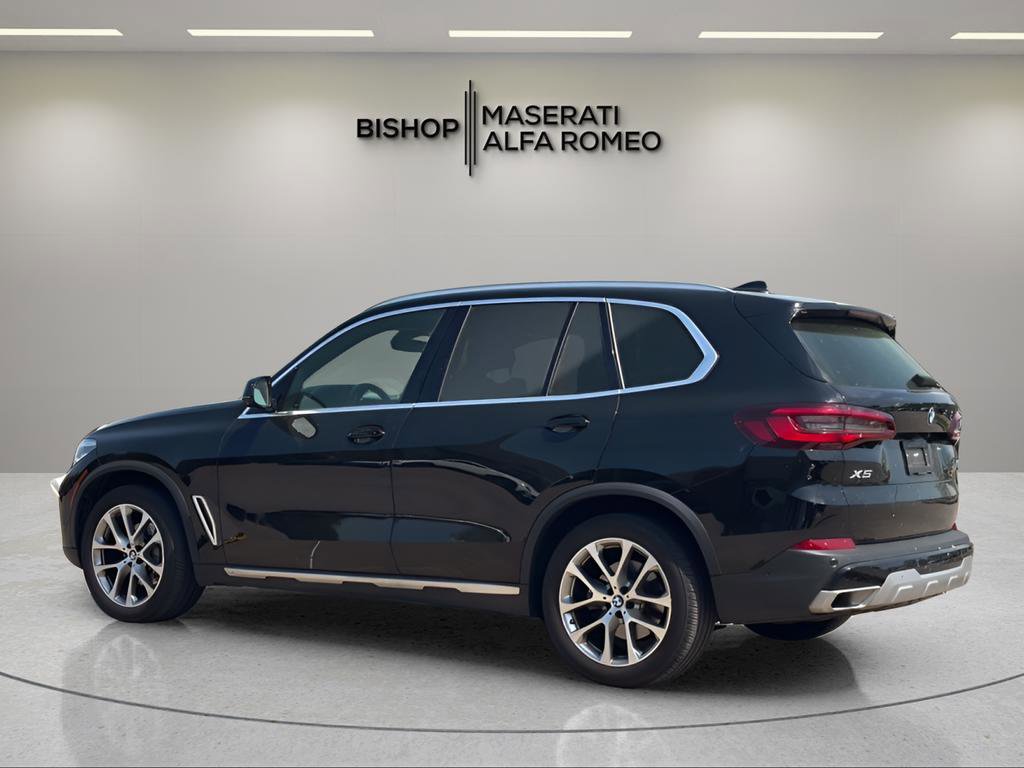 Used 2023 BMW X5 xDrive40i w/ Premium Package image 4