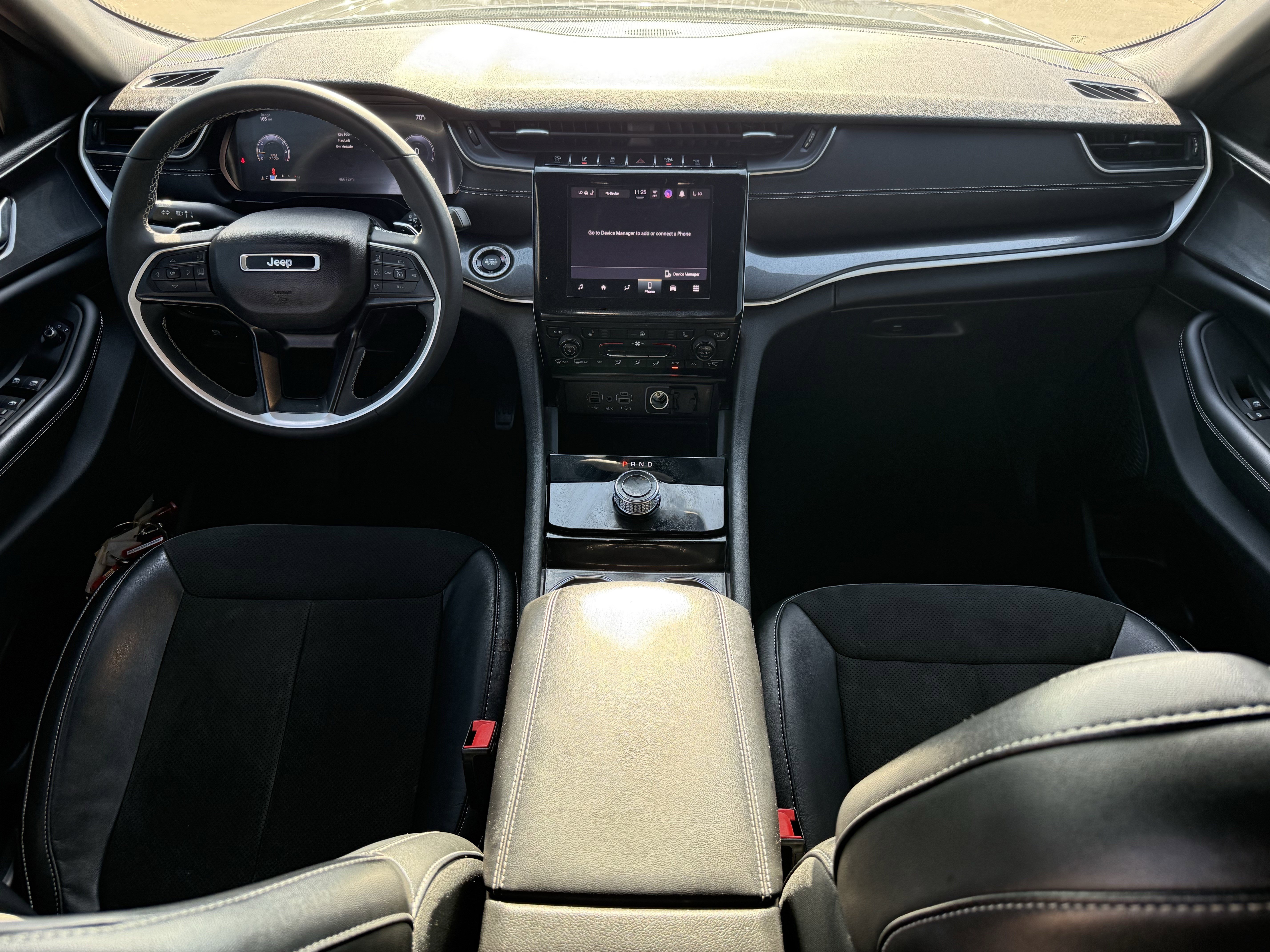 Used 2023 Jeep Grand Cherokee Altitude image 13