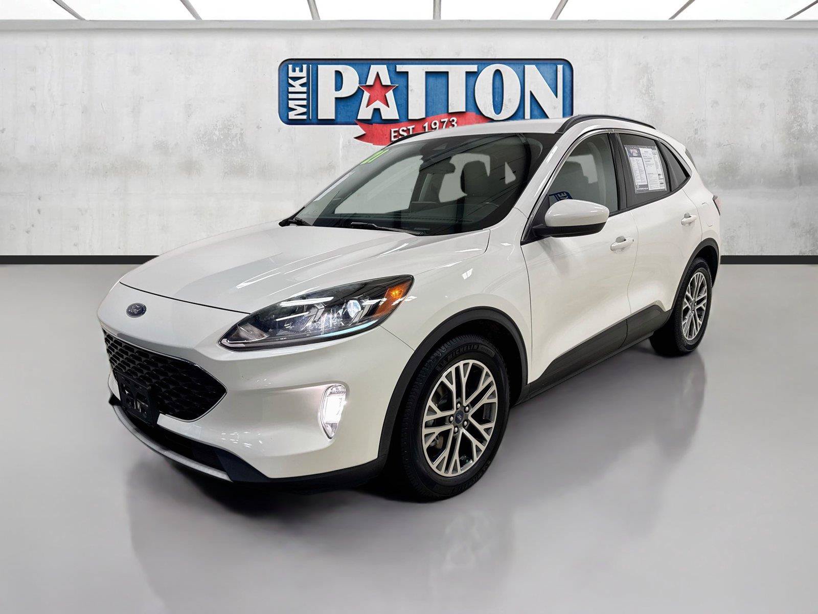 Used 2021 Ford Escape SEL w/ Technology Package FWD image 3