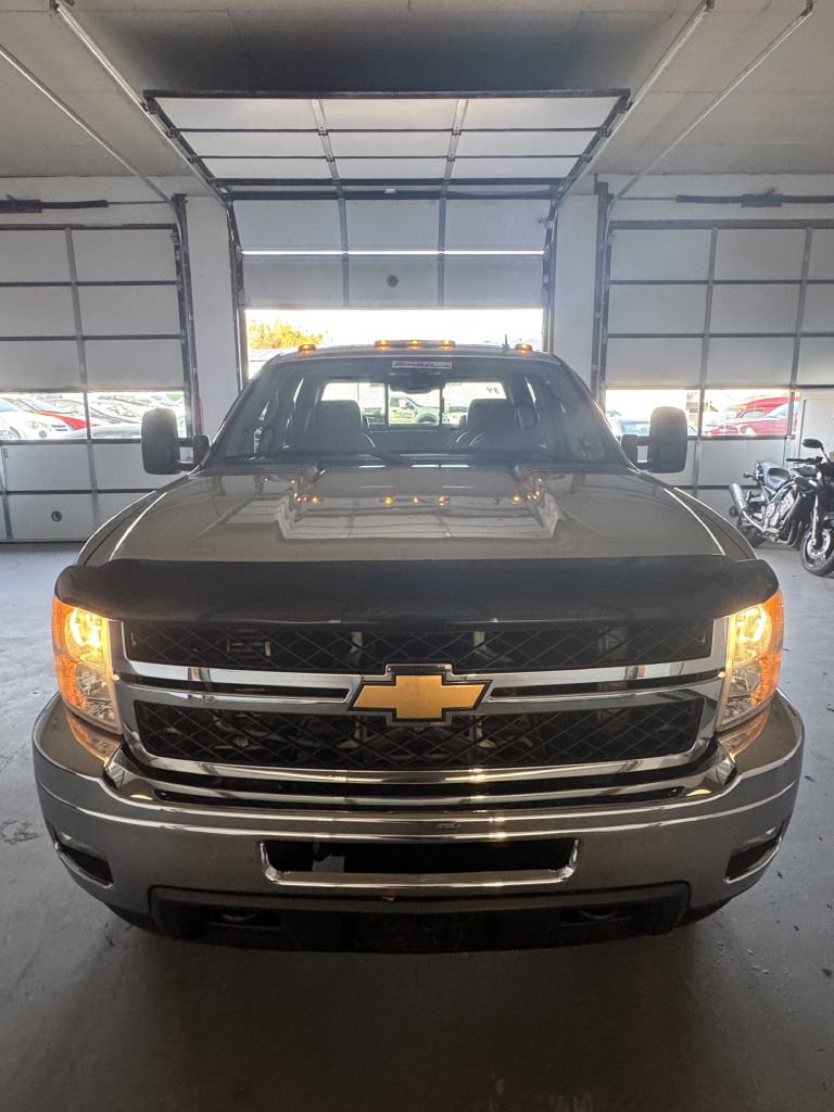 Used 2012 Chevrolet Silverado 3500 LTZ w/ LTZ Plus Package image 2