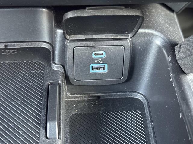 Used 2025 Ford Bronco Badlands image 24