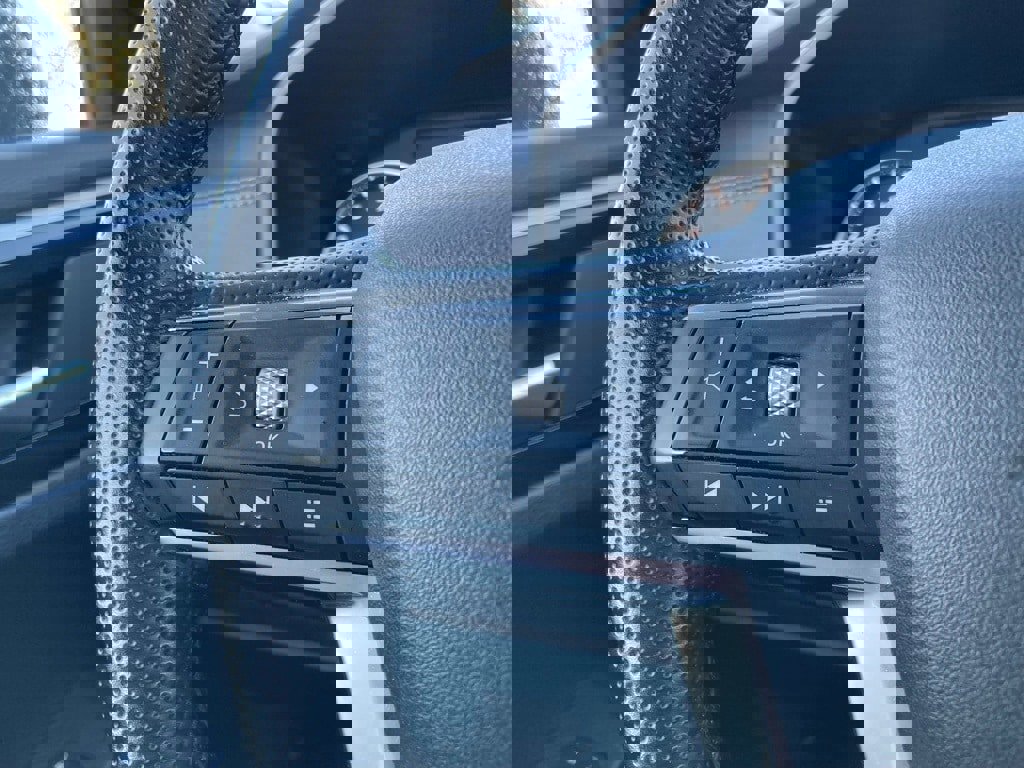 Used 2024 Mitsubishi Outlander SE Black Edition image 14