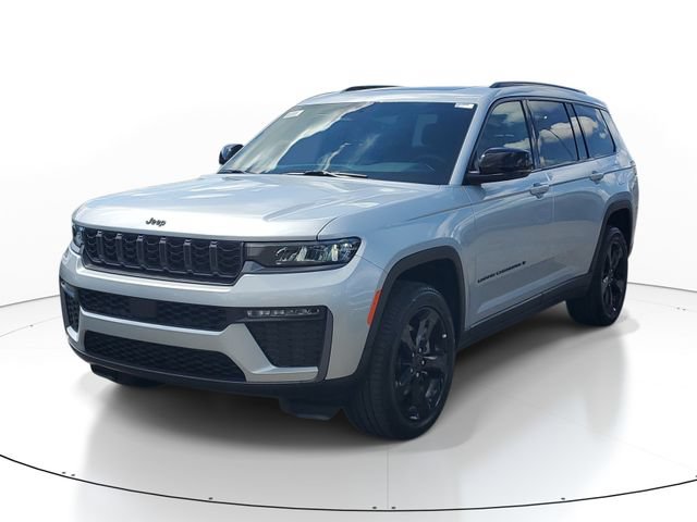 New 2026 Jeep Grand Cherokee L Limited w/ Limited Altitude Package AWD/4WD image 2