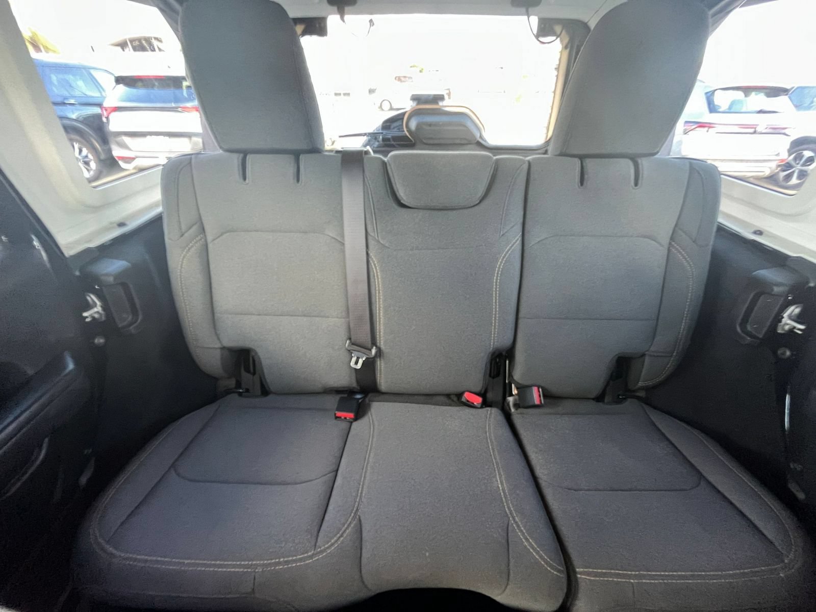 Used 2025 Jeep Wrangler Unlimited Sport AWD/4WD image 36