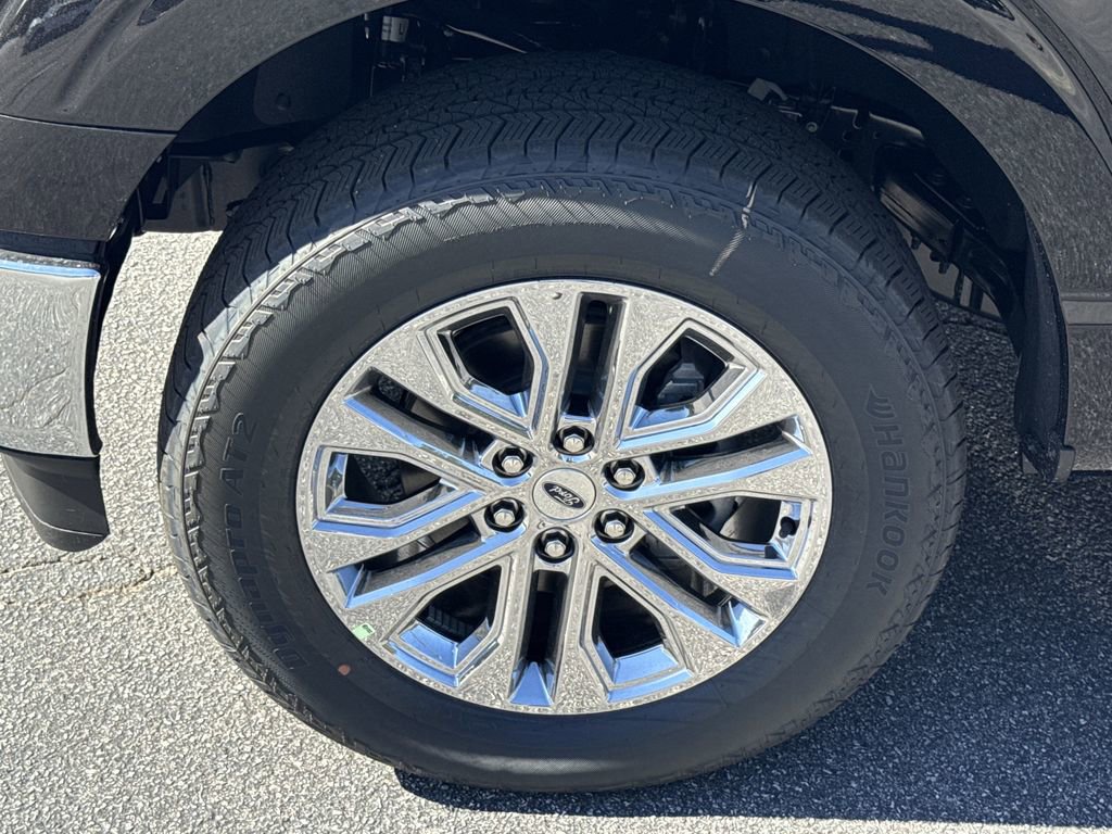 New 2025 Ford F150 Lariat w/ Equipment Group 501A Mid image 11