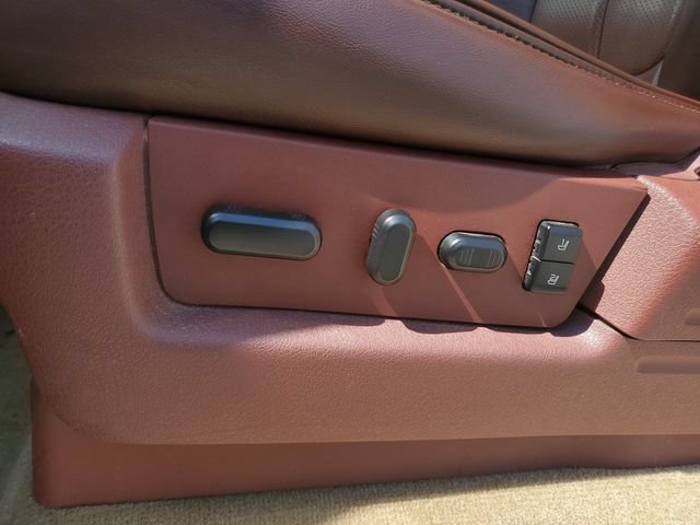 Used 2014 Ford F150 King Ranch w/ King Ranch Luxury Package AWD/4WD image 19