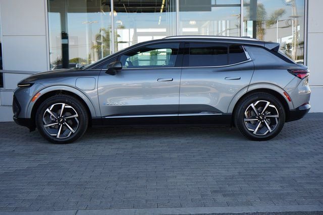 New 2025 Chevrolet Equinox EV LT image 5