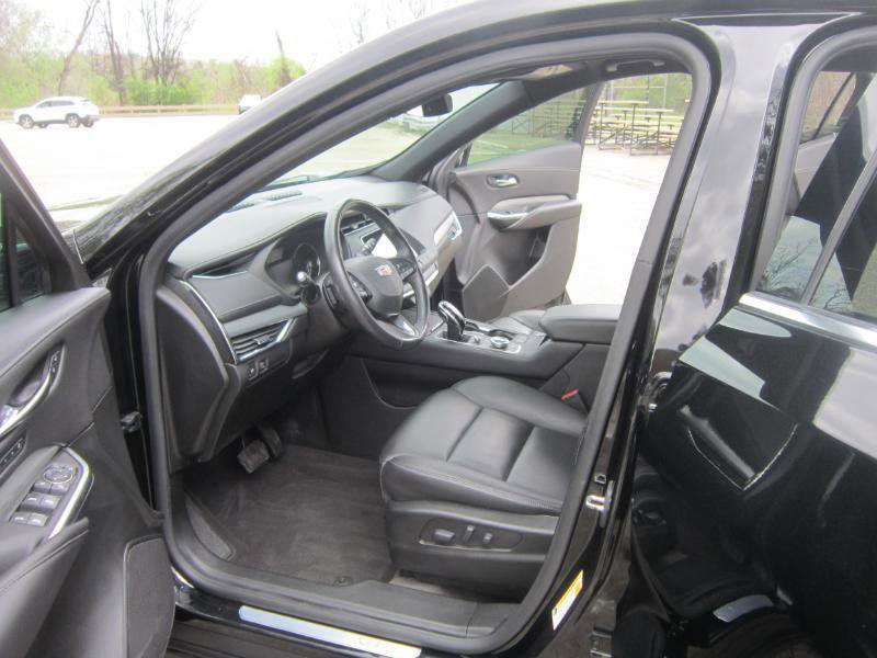 Used 2020 Cadillac XT4 Premium Luxury AWD/4WD image 10