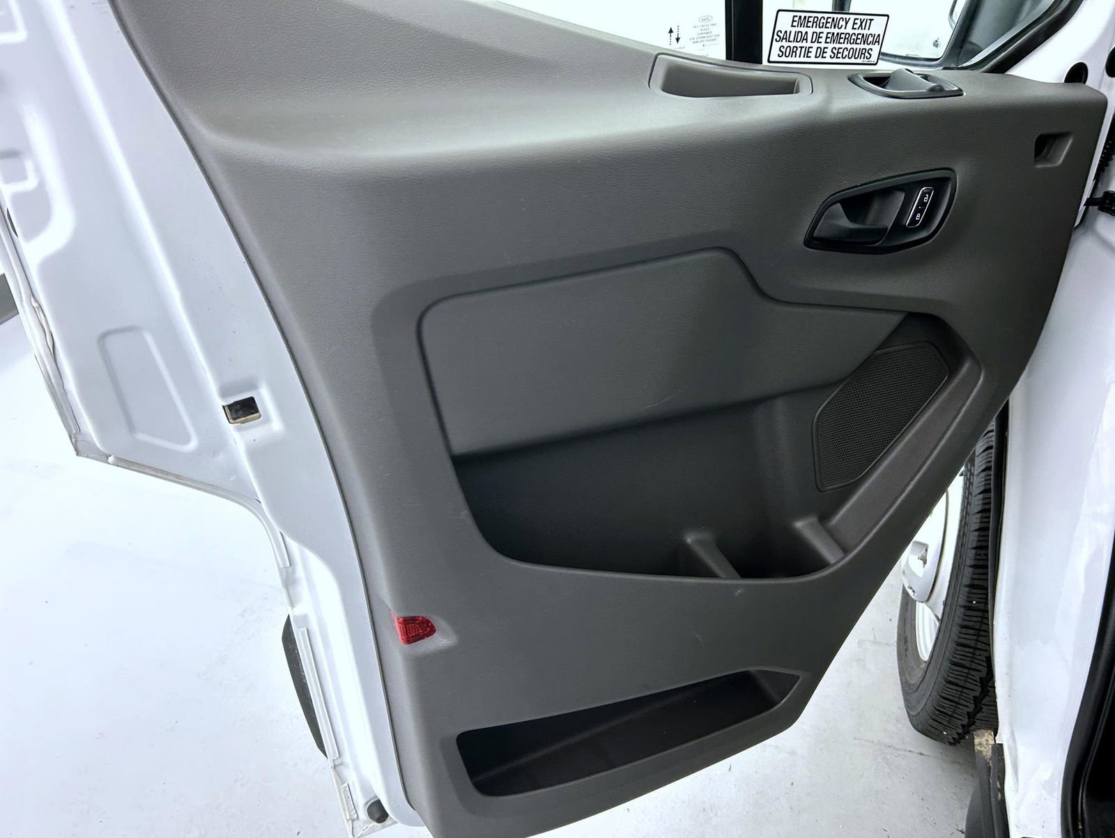 Used 2024 Ford Transit 350 XL image 9