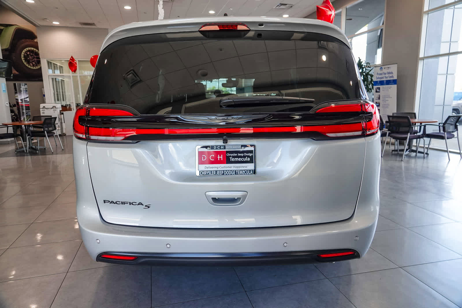 New 2026 Chrysler Pacifica Select image 5