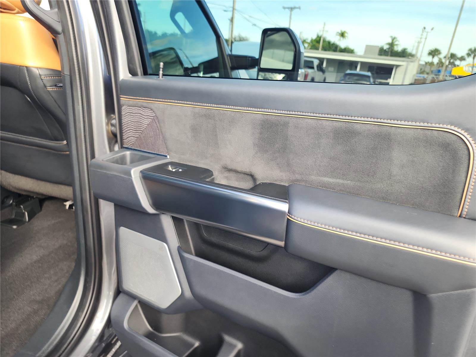 Used 2023 Ford F250 Platinum w/ Tremor Off-Road Package image 24