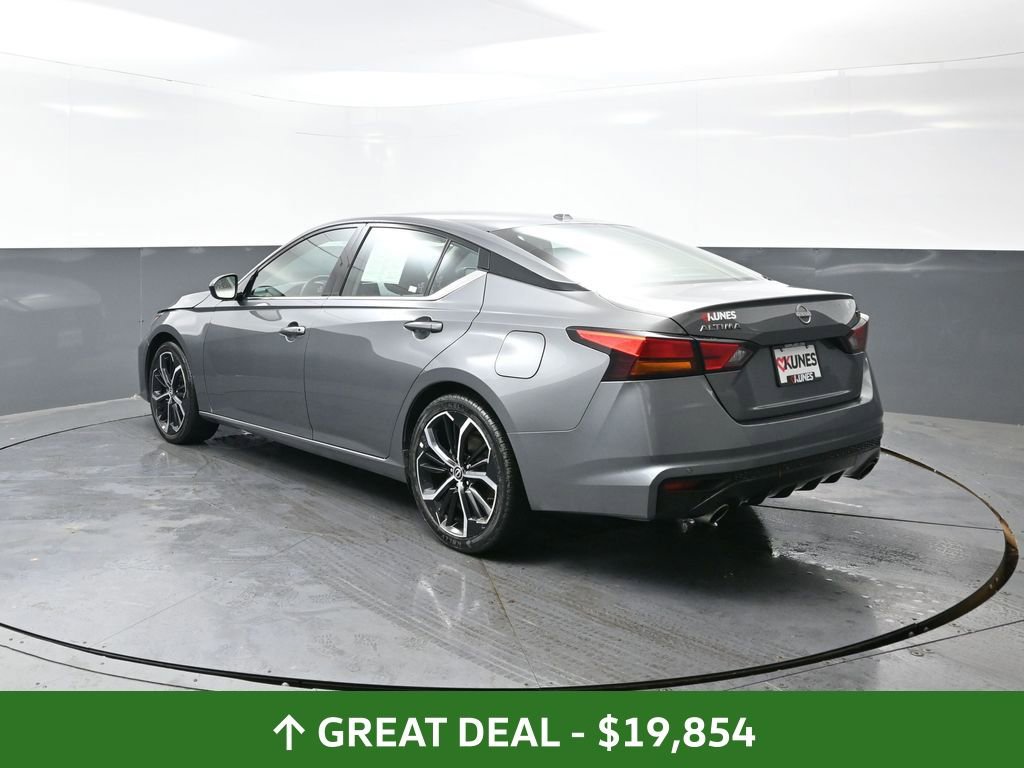 Used 2024 Nissan Altima 2.5 SR image 13