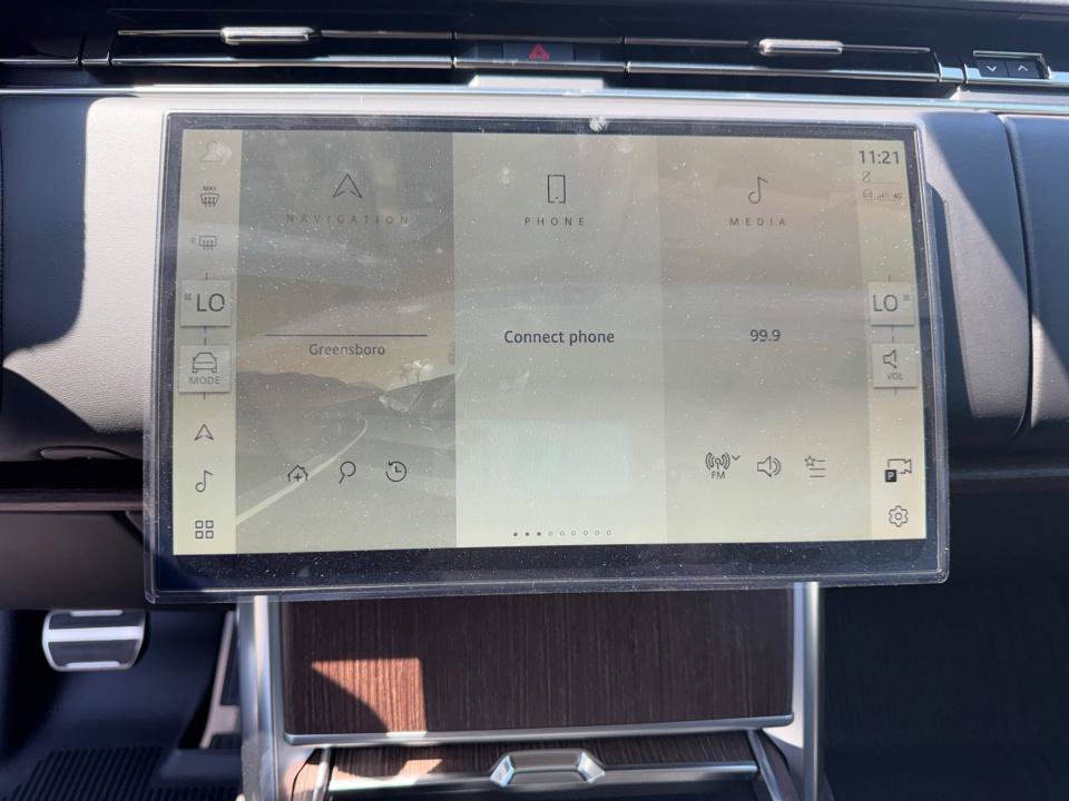 New 2026 Land Rover Range Rover Long Wheelbase SE AWD/4WD image 17