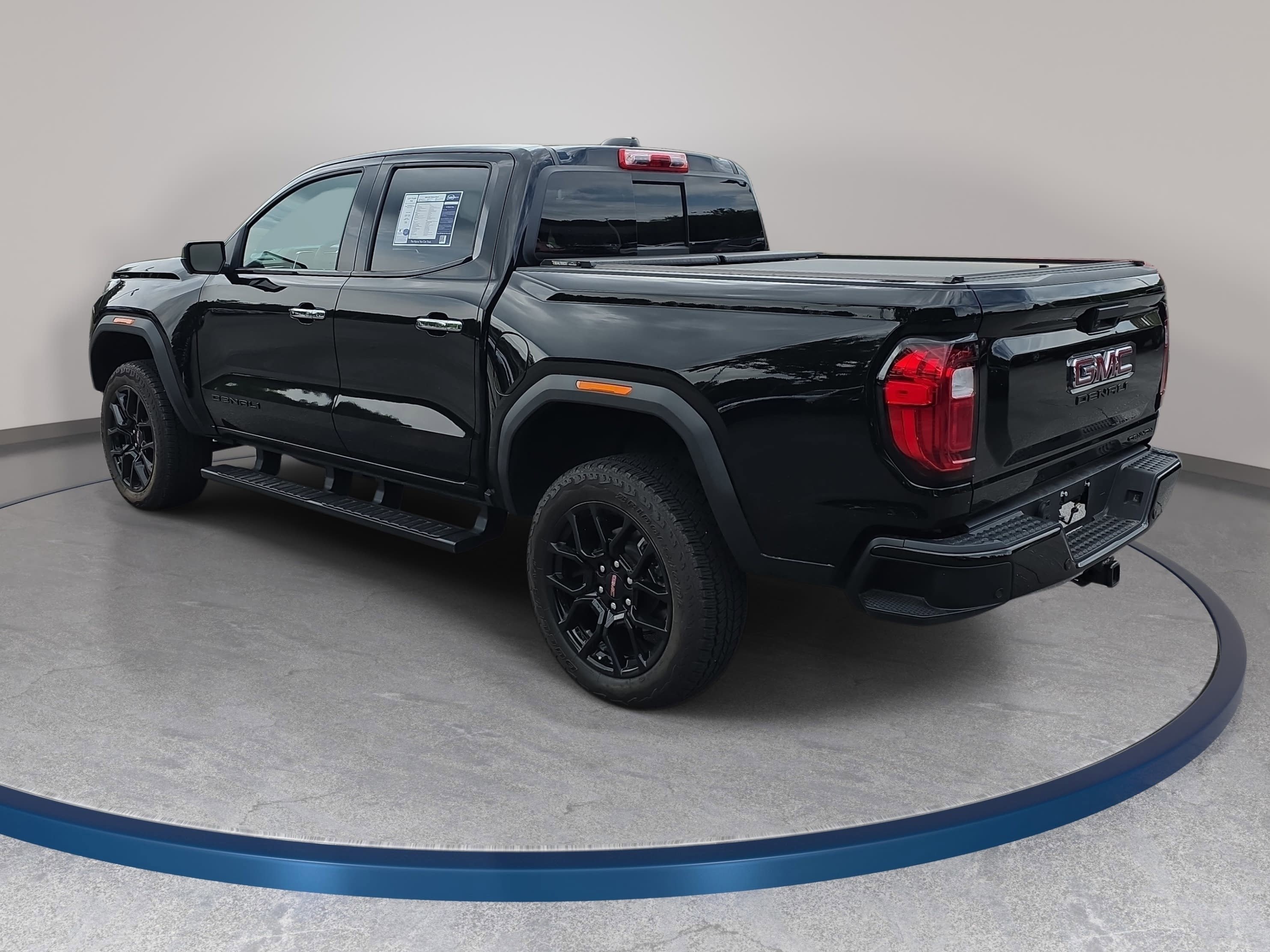 Used 2025 GMC Canyon Denali w/ LPO, Denali Black Edition AWD/4WD image 7