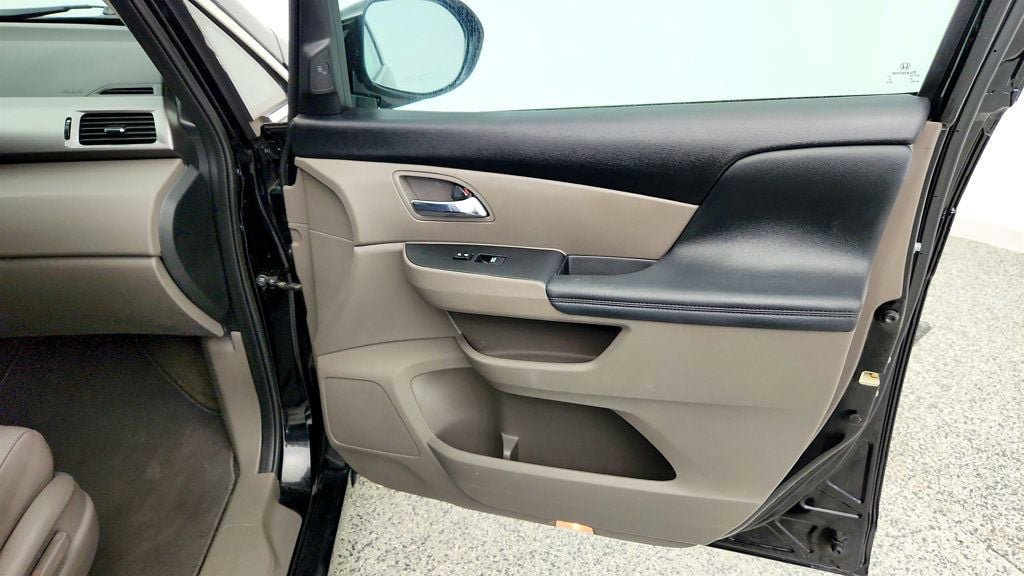 Used 2015 Honda Odyssey Touring image 29