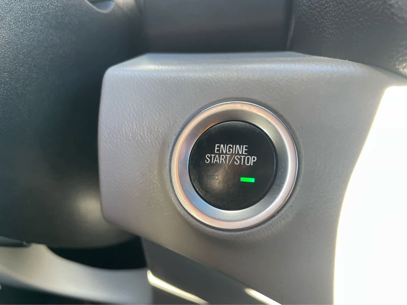 Used 2020 GMC Terrain SLT image 21