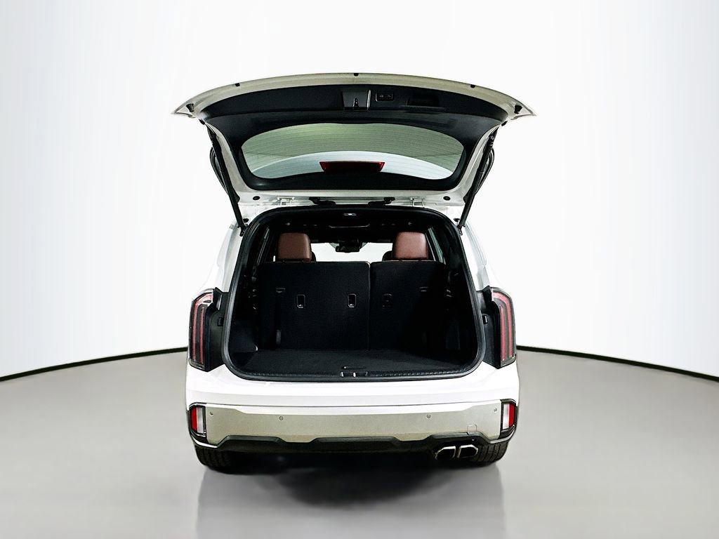 Used 2023 Kia Telluride EX w/ EX Captain's Chair Package image 36
