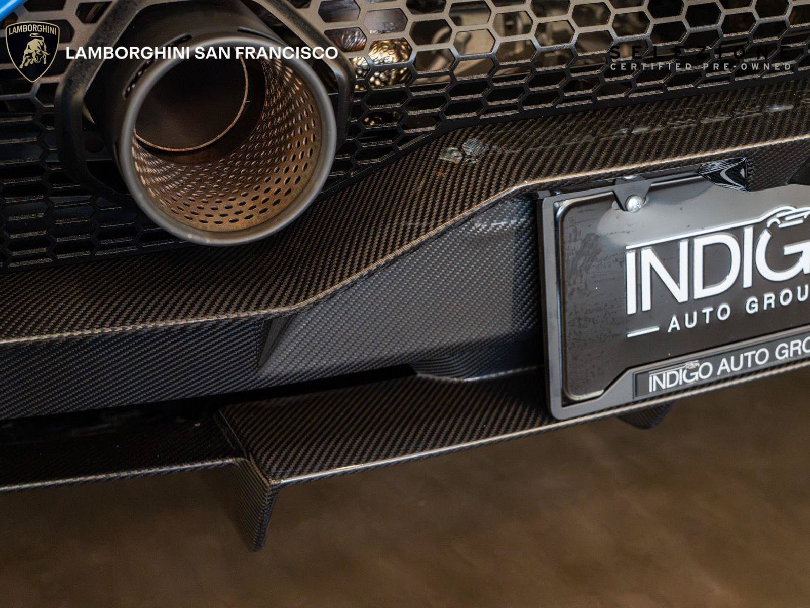 Used 2024 Lamborghini Huracan STO RWD image 35