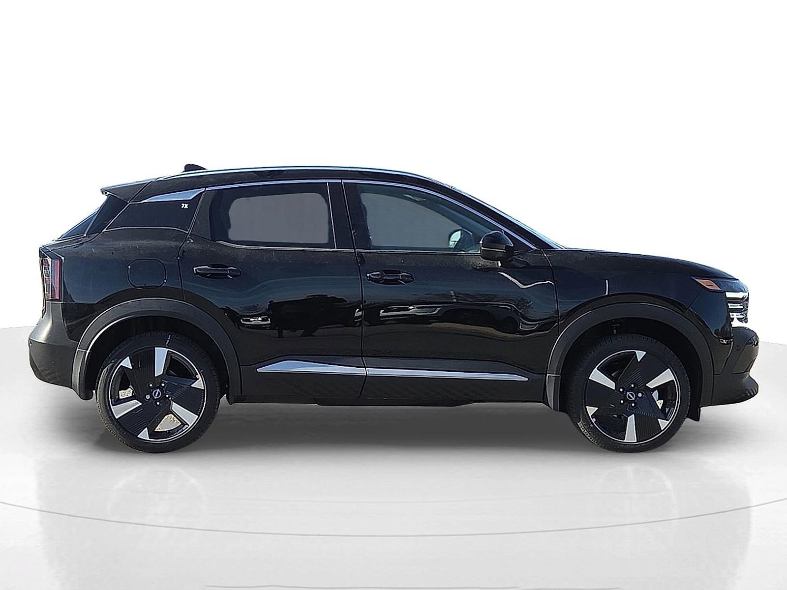 New 2026 Nissan Kicks SR w/ SR Premium Package image 6