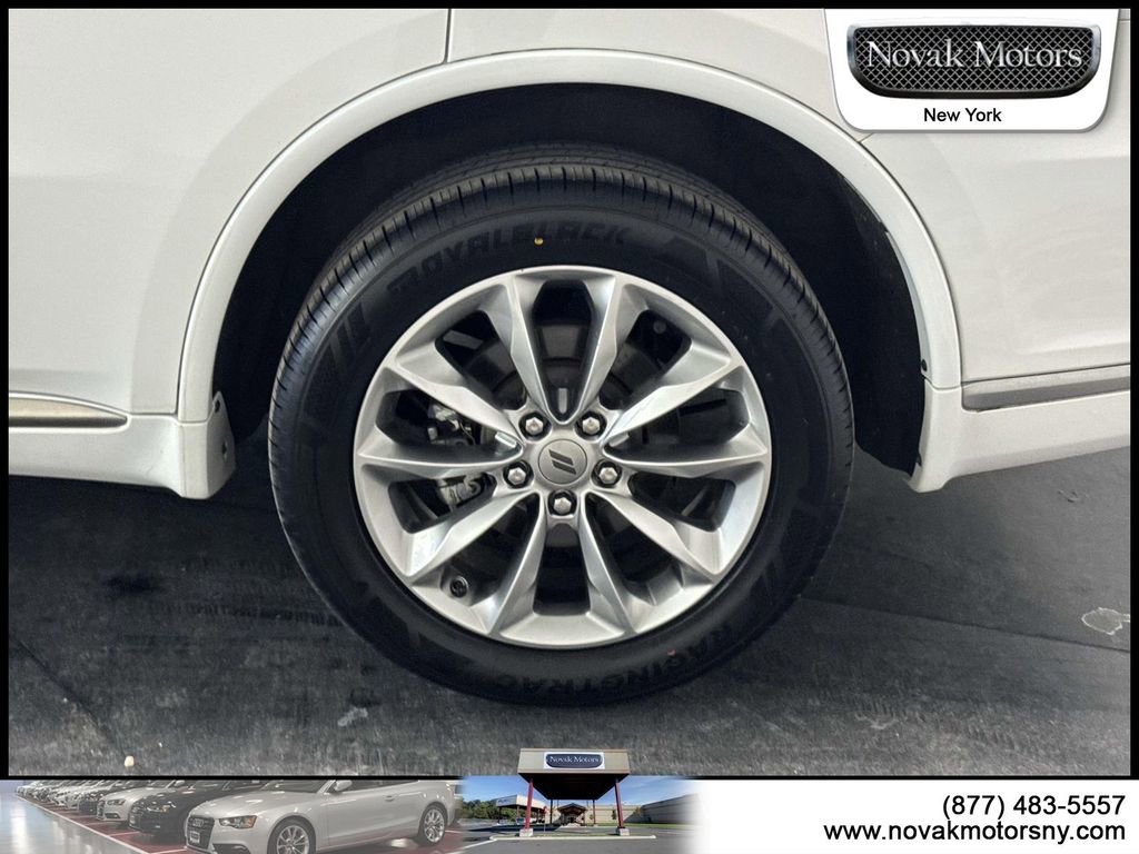 Used 2022 Dodge Durango SXT w/ Anodized Platinum Package image 8