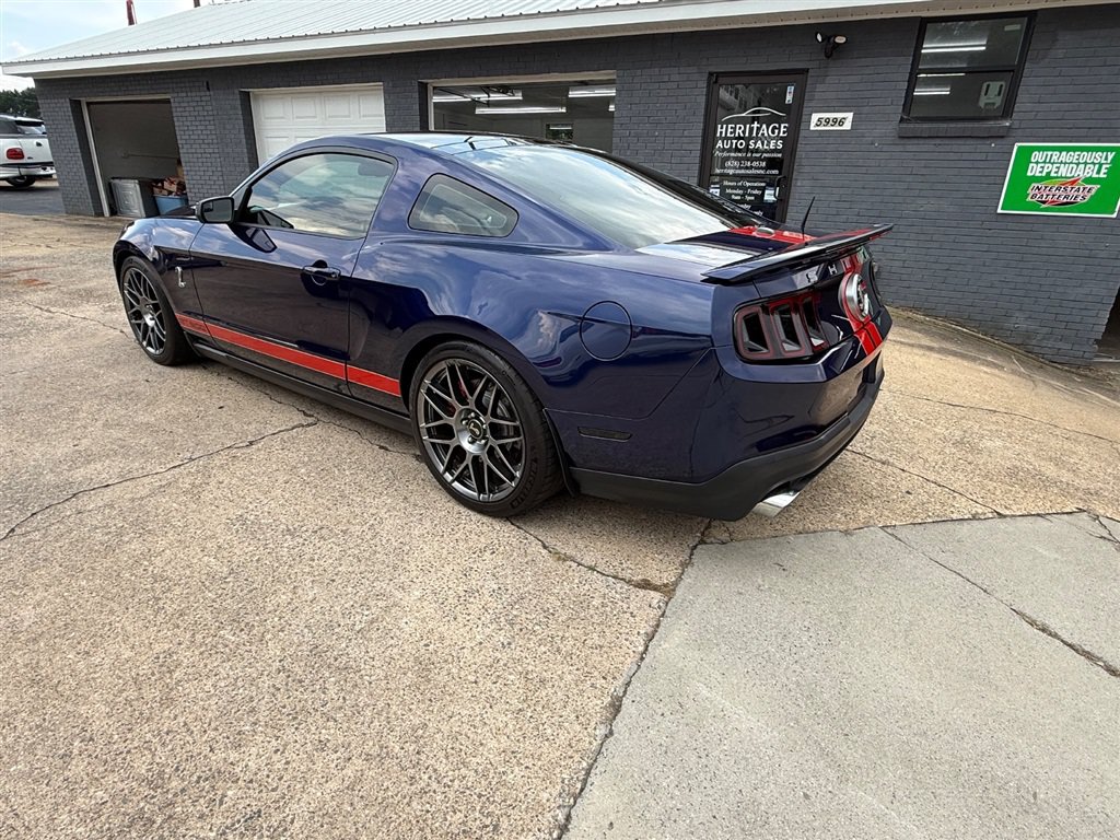 Used 2011 Ford Mustang Shelby GT500 w/ SVT Performance Pkg RWD image 3