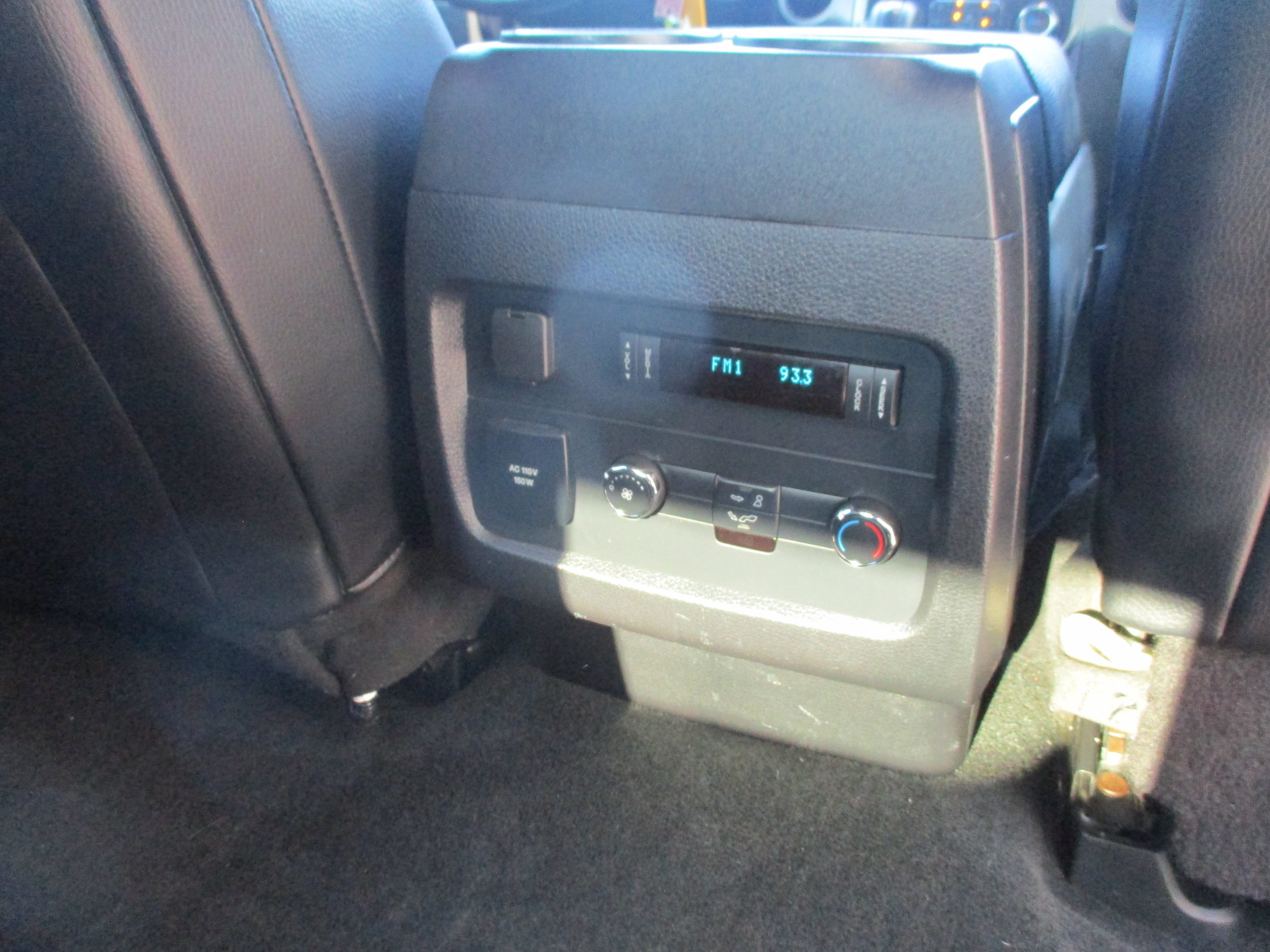 Used 2016 Ford Expedition XLT w/ Equipment Group 202A RWD image 10