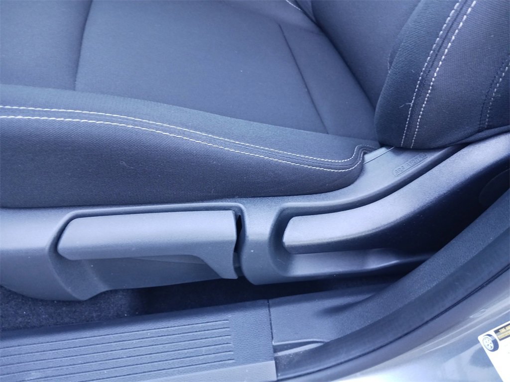 Used 2023 Nissan Rogue S image 30