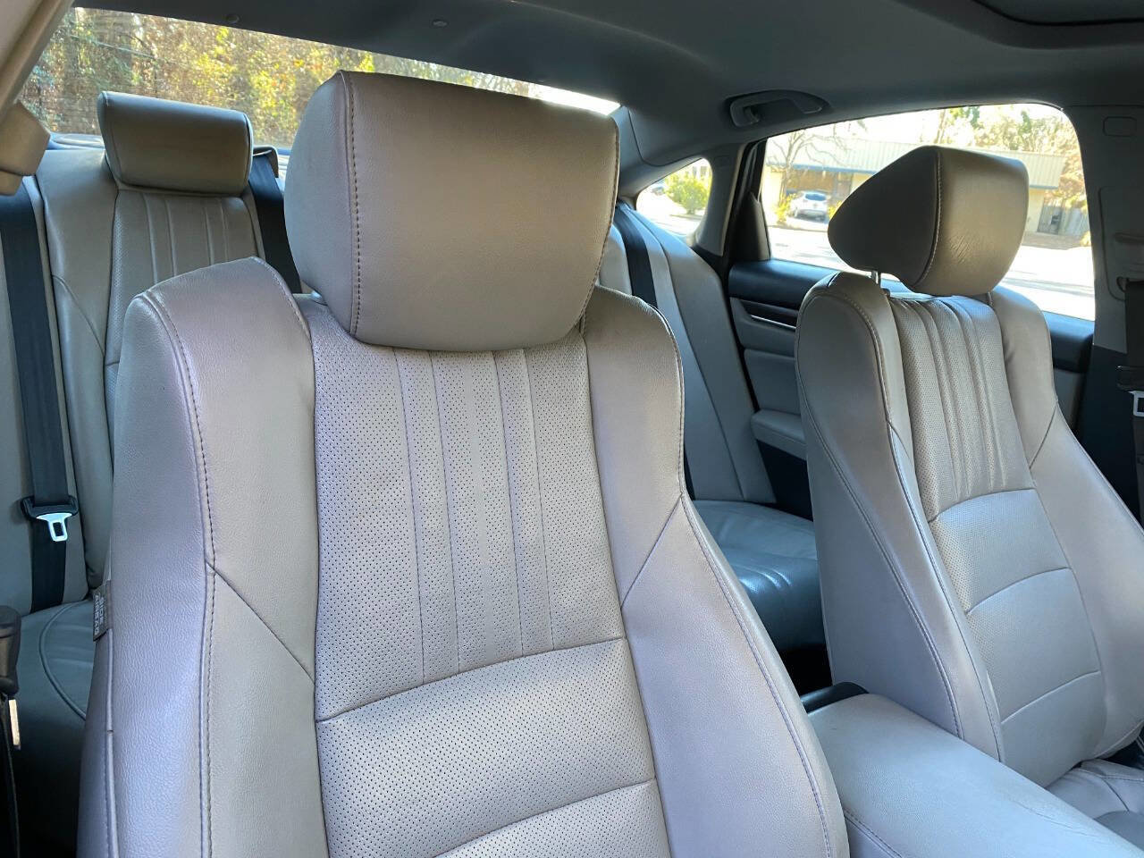 Used 2018 Honda Accord EX-L image 48