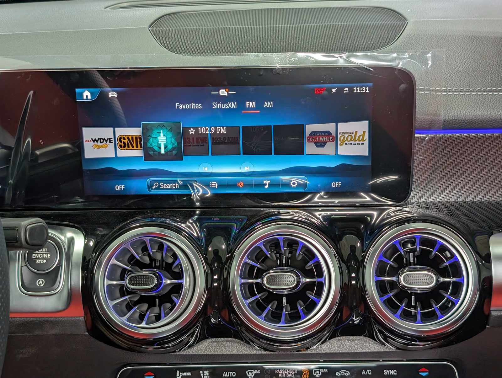 New 2026 Mercedes-Benz GLB 35 AMG 4MATIC image 18