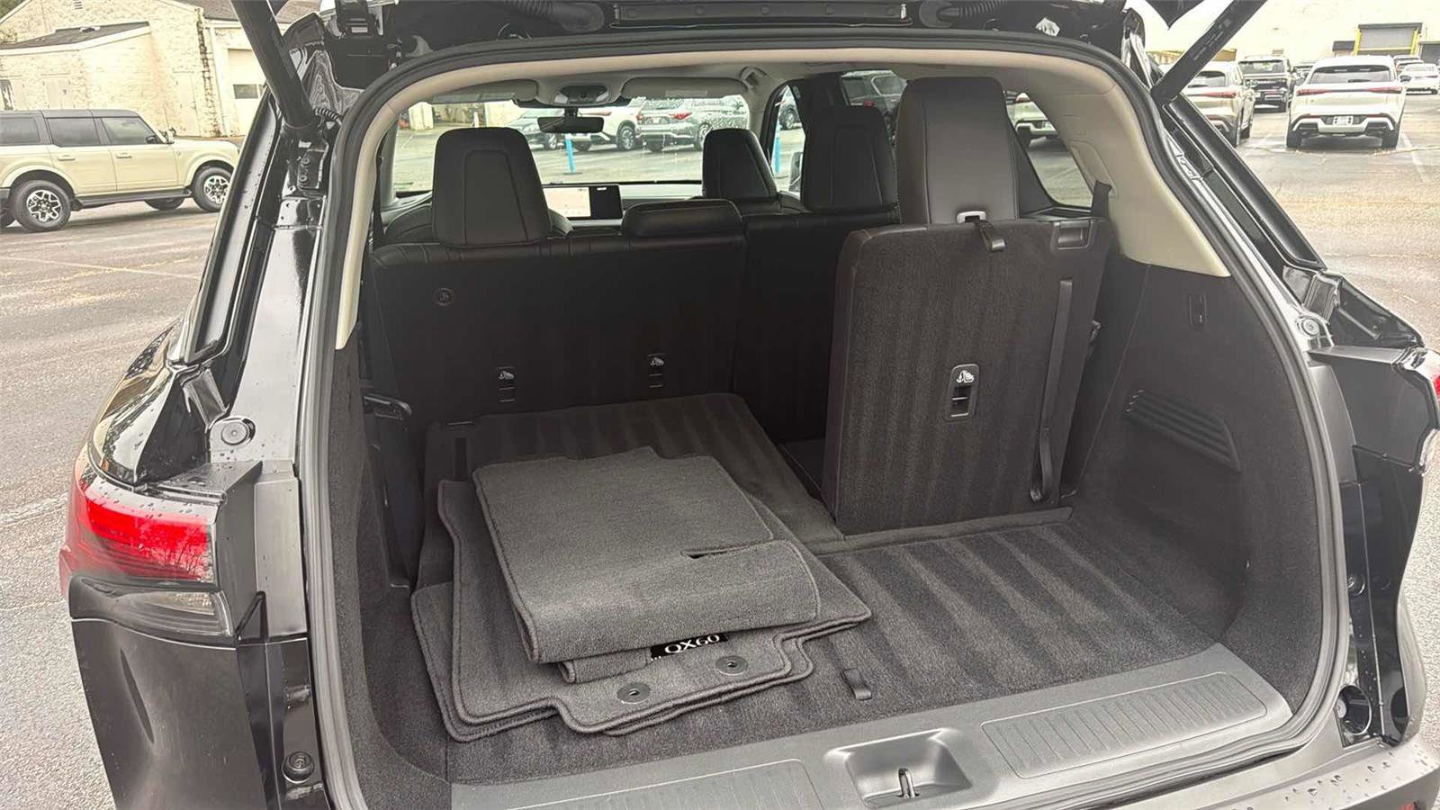 Certified 2025 INFINITI QX60 Luxe image 29