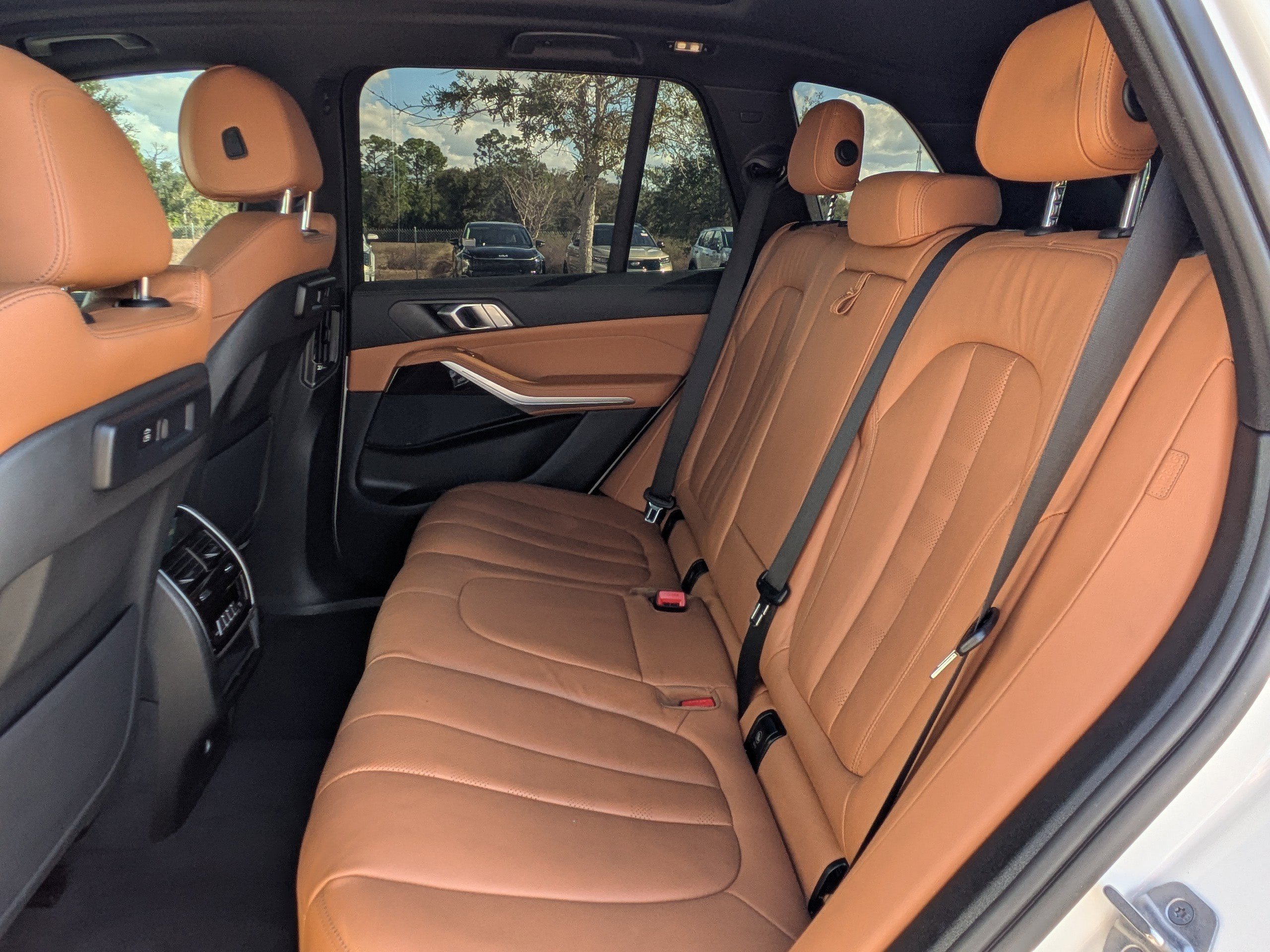 Used 2021 BMW X5 sDrive40i w/ M Sport Package image 18