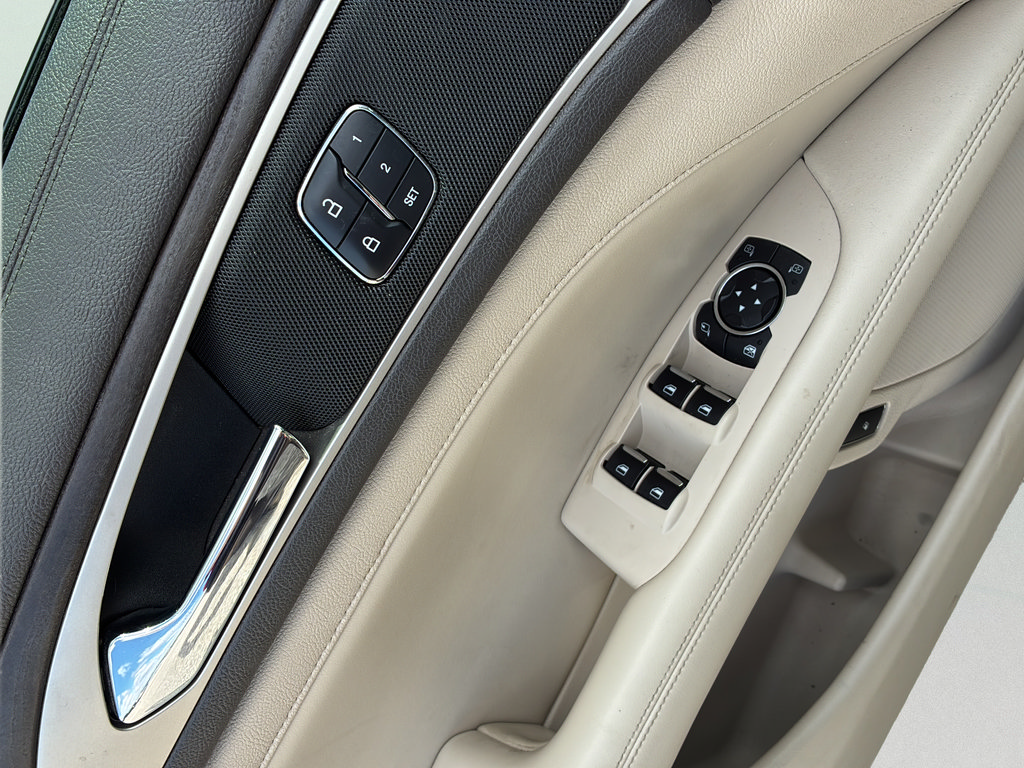 Used 2017 Lincoln MKZ Reserve w/ Technology Package FWD image 21