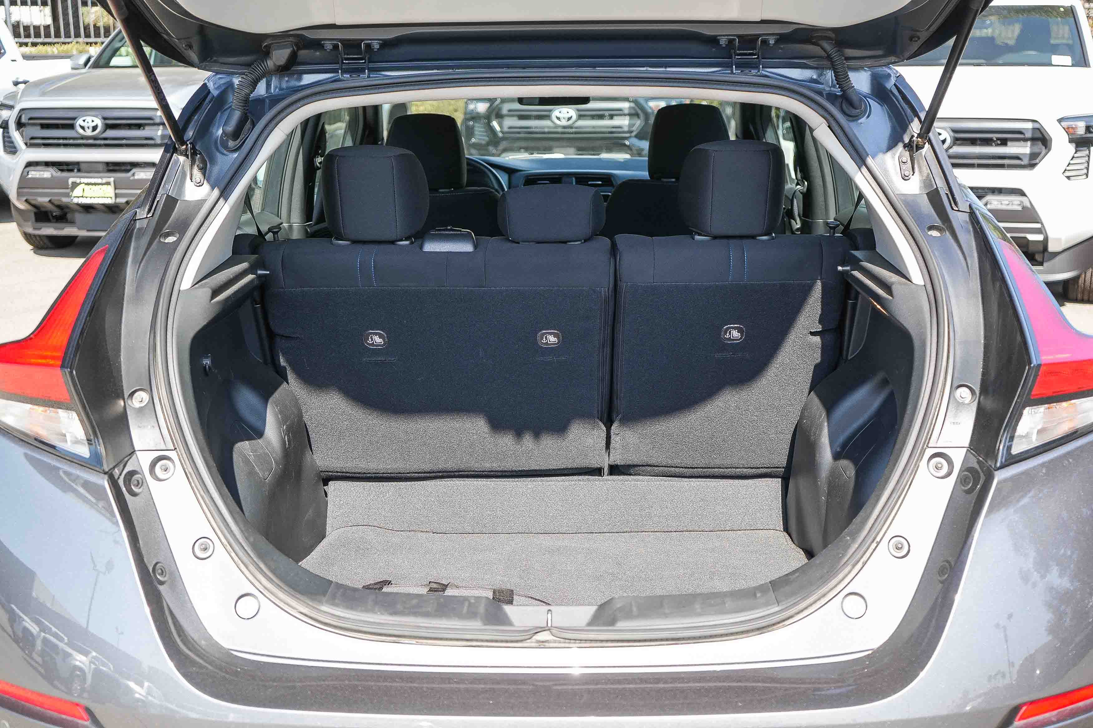 Used 2025 Nissan Leaf S FWD image 25