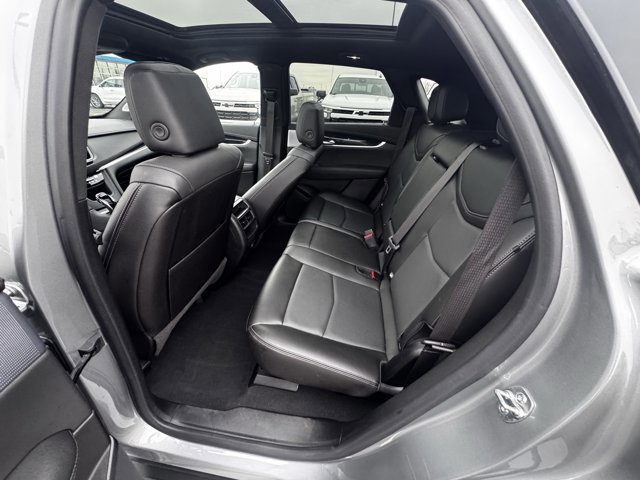 Used 2025 Cadillac XT5 Premium Luxury image 7