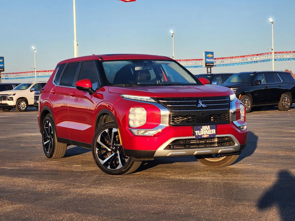 Used 2024 Mitsubishi Outlander FWD image 1