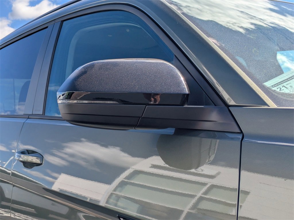 New 2026 Volkswagen Atlas Peak Edition image 12