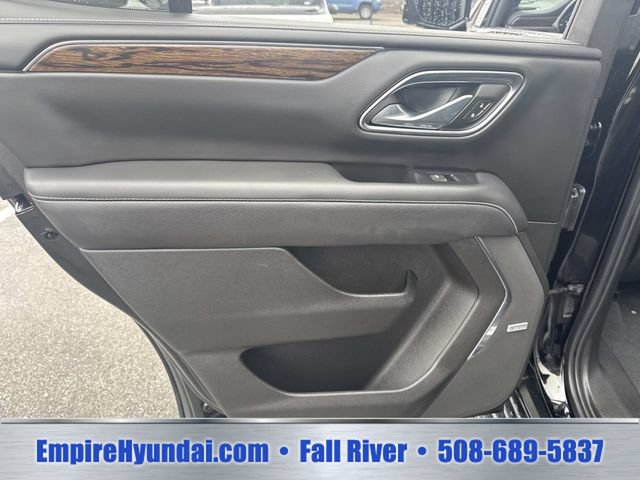 Used 2023 Chevrolet Tahoe Premier w/ Premium Package 2 AWD/4WD image 18
