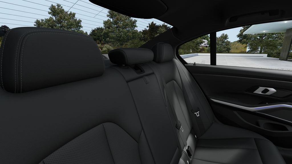 Used 2026 BMW 330i Sedan w/ M Sport Package RWD image 36