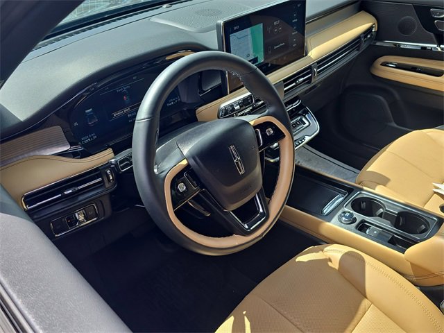 Used 2023 Lincoln Corsair Reserve image 14