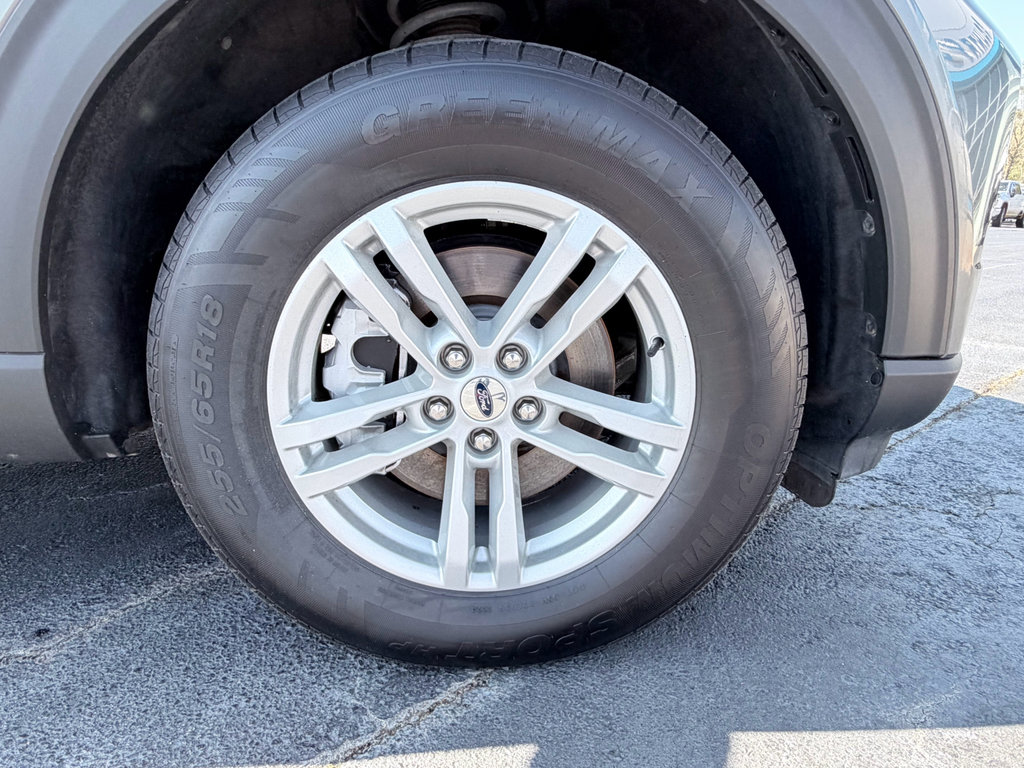 Used 2021 Ford Explorer XLT w/ Equipment Group 202A image 34