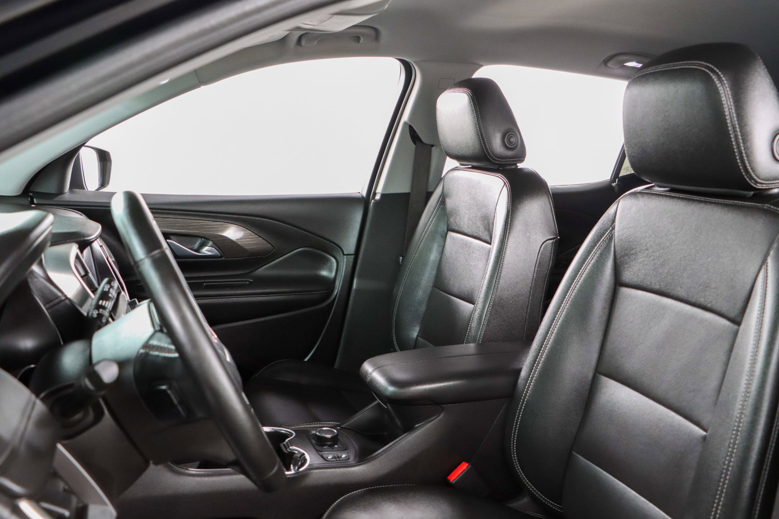 Used 2024 GMC Terrain SLT FWD image 23