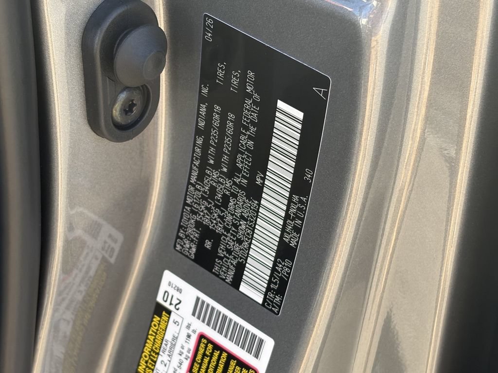 Certified 2026 Toyota Sienna Limited FWD image 40