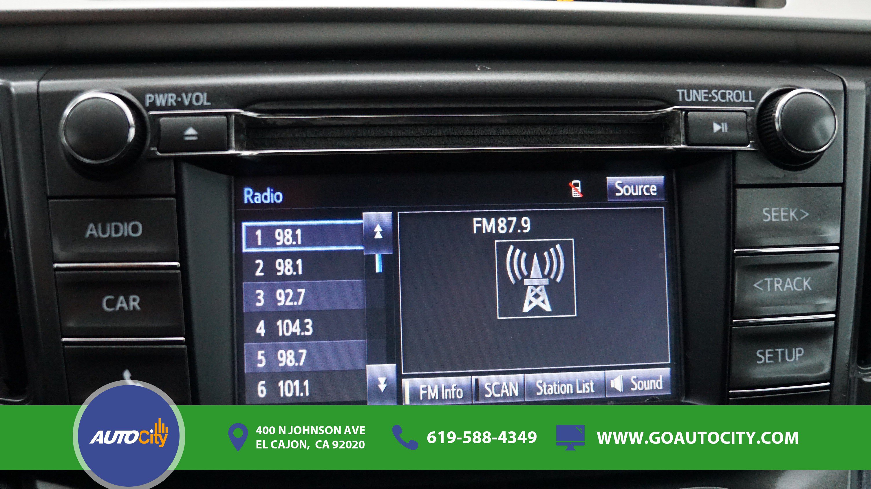 Used 2015 Toyota RAV4 LE FWD image 20