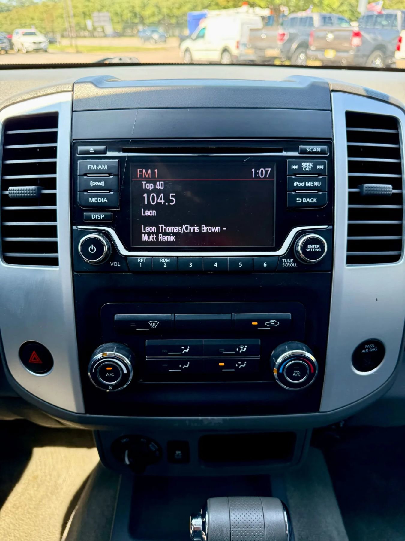 Used 2017 Nissan Frontier SV image 14