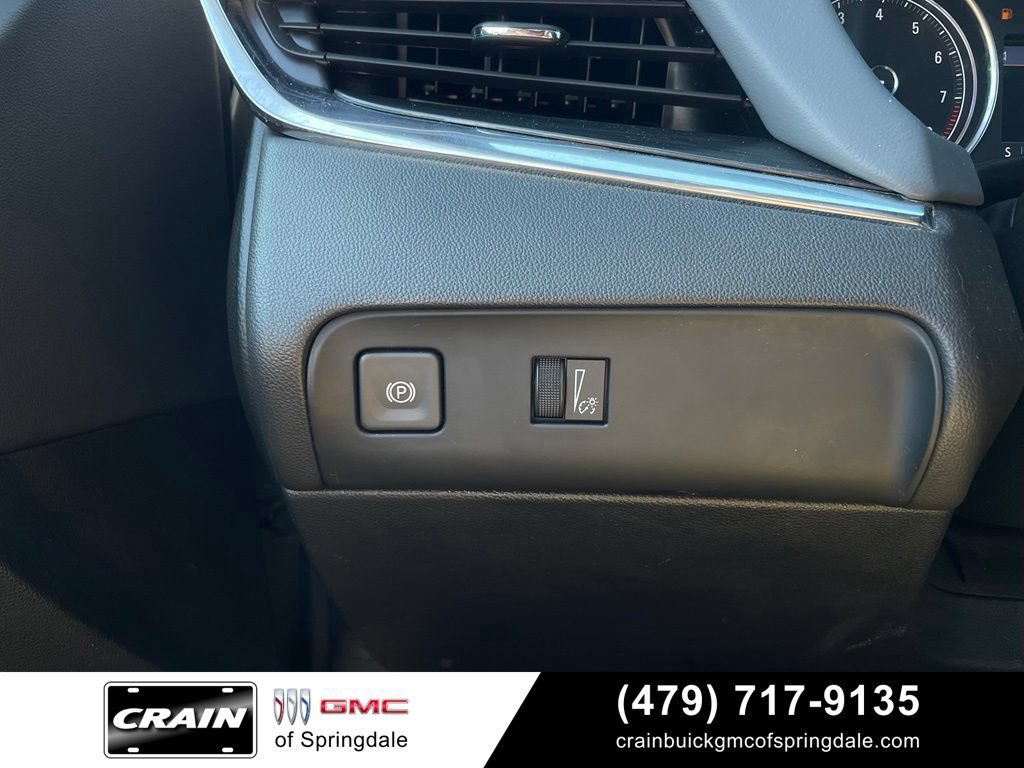 Used 2023 Buick Enclave Essence FWD image 13